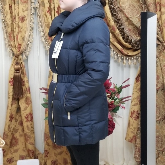 Cole Haan Quilted Oversize Collar Down Coat - Picture 4 of 8